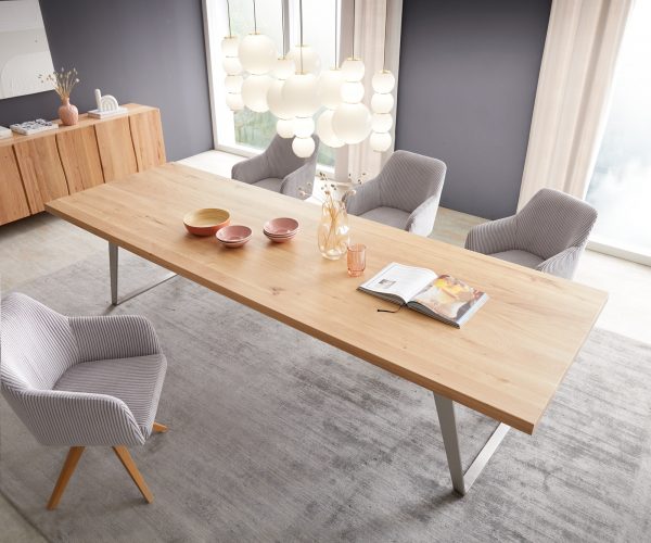 Jedálenský stôl Edge 300x100 cm prírodný dubový šikmý rám nerezová oceľ - Image 4