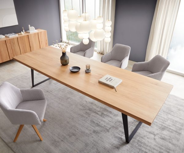 Jedálenský stôl Edge 300x100 cm prírodný dub šikmý rám kov čierny - Image 4