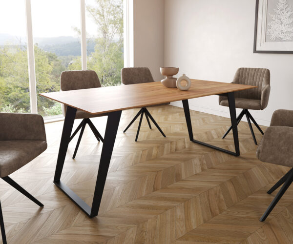 Jedálenský stôl Edge 180x90 prírodná akácia kov šikmý čierny švajčiarsky