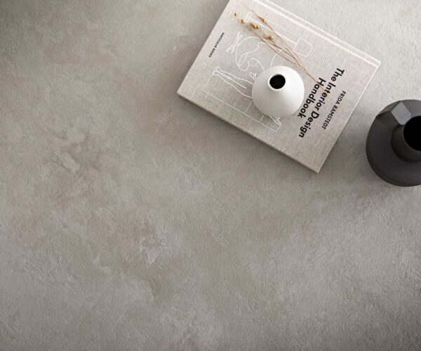 Konferenčný stolík Vibana 140x80 cm keramika Aspetto Concreto betónová podstava titanový efektový povrch - Image 3