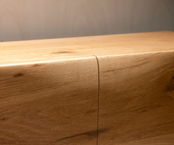 Komoda New Live-Edge 145 cm prírodný dub 3 dvere sklenená noha - Image 3